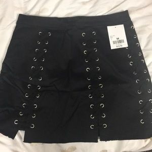 Black laced skirt